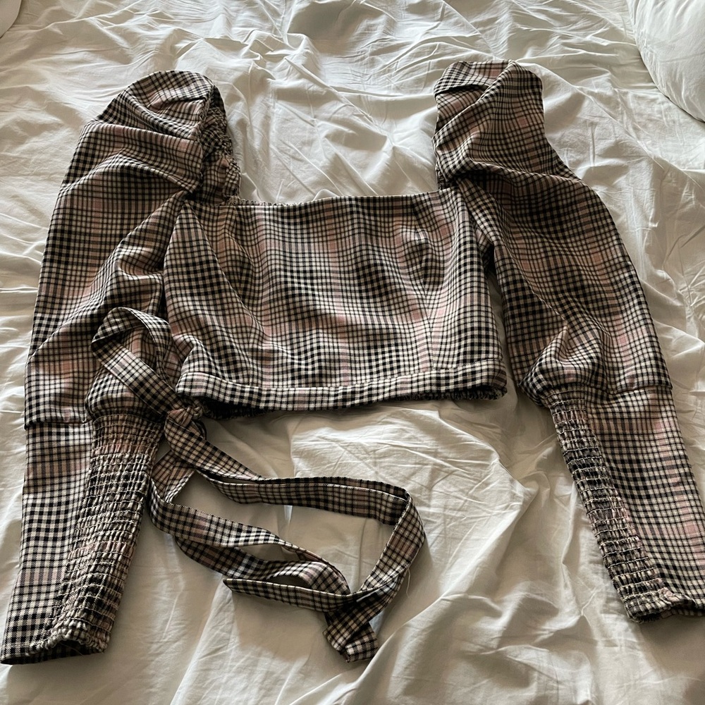 Free people puffy sleeved top